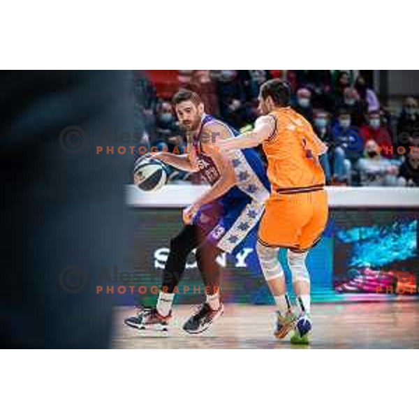 Mladen Primorac in action during Spar Cup semi-finals basketball match between Helios Suns and Rogaska in Kodeljevo, Ljubljana, Slovenia on February 17, 2022. Photo: Jure Banfi/www.alesfevzer.com