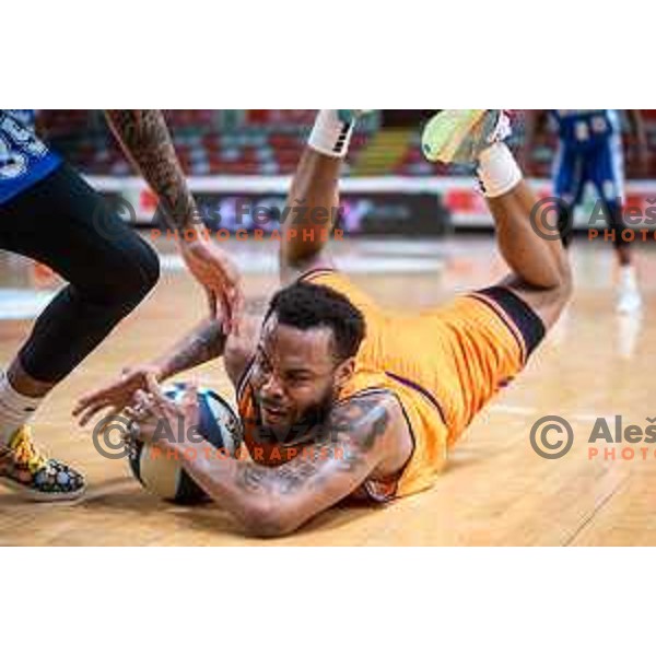 Carlbe Lee Ervin in action during Spar Cup semi-finals basketball match between Helios Suns and Rogaska in Kodeljevo, Ljubljana, Slovenia on February 17, 2022. Photo: Jure Banfi/www.alesfevzer.com