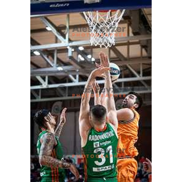 Zackary Elias Auguste vs Venkatesha Jois in action during Spar Cup finals basketball match between Cedevita Olimpija and Helios Suns in Kodeljevo, Ljubljana, Slovenia on February 18, 2022. Photo: Jure Banfi/www.alesfevzer.com