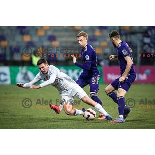 vs Aljaz Antolin in action during Prva liga Telemach football match between Maribor and Tabor Sezana in Ljudski vrt, Maribor, Slovenia on February 26, 2022. Photo: Jure Banfi/www.alesfevzer.com