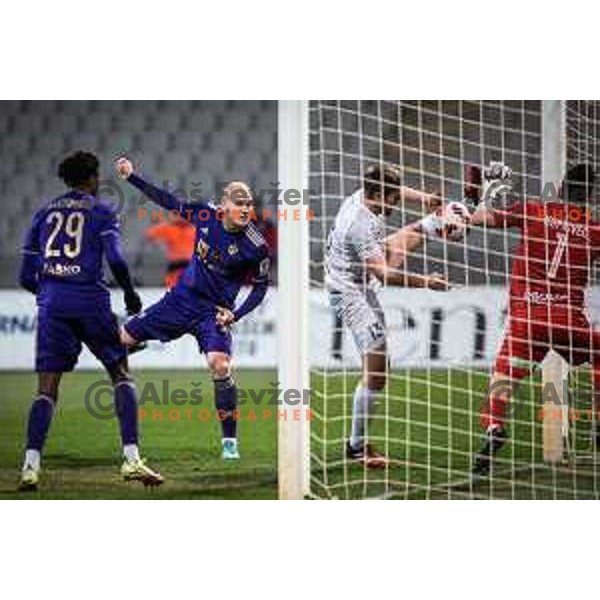 Ognjen Mudrinski in action during Prva liga Telemach football match between Maribor and Tabor Sezana in Ljudski vrt, Maribor, Slovenia on February 26, 2022. Photo: Jure Banfi/www.alesfevzer.com