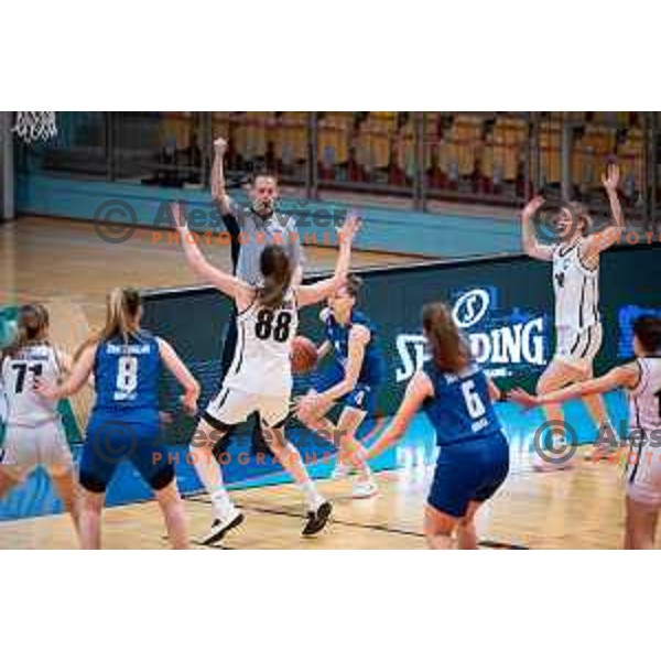 in action during Slovenian Cup semi-final basketball match between VBO Maribor and Triglav in Dvorana Lukna, Maribor, Slovenia on March 5, 2022. Photo: Jure Banfi/www.alesfevzer.com