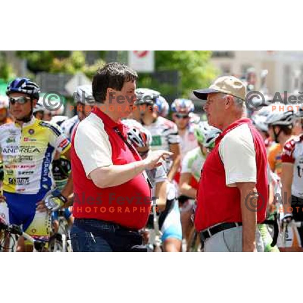 Dare Rupar (left) and Franc Hvasti talk before start of the race 