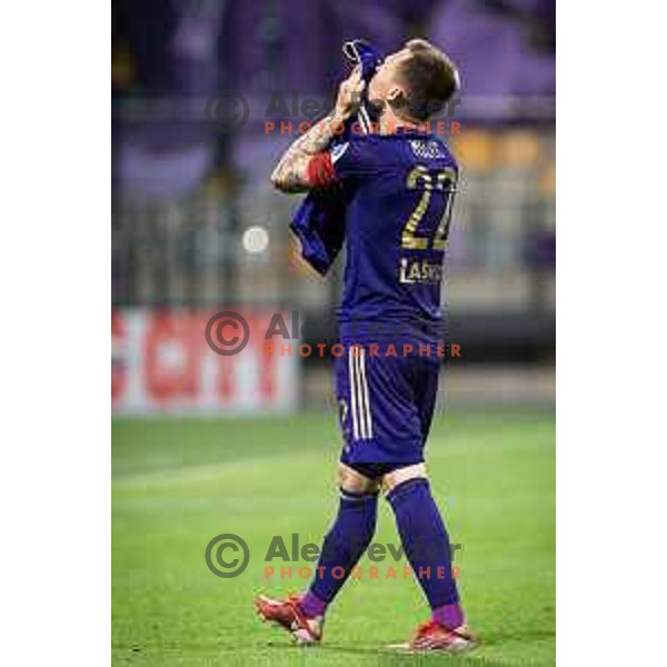 Martin Milec celebrating with Marcos Tavares dress during Prva liga Telemach football match between Maribor and Aluminij in Ljudski vrt, Maribor, Slovenia on May 14, 2022. Photo: Jure Banfi/www.alesfevzer.com