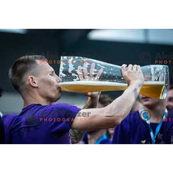 Martin Milec celebrating after becoming national champions of Prva liga Telemach in Fazanerija, Murska Sobota, Slovenia on May 22, 2022. Photo: Jure Banfi/www.alesfevzer.com