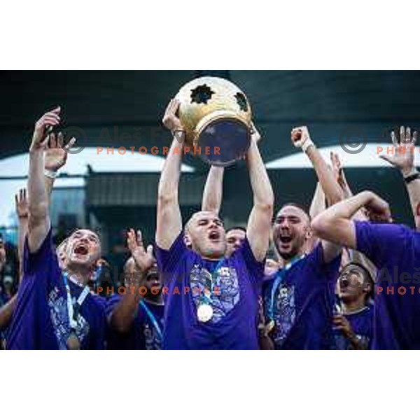 Ognjen Mudrinski celebrating after becoming national champions of Prva liga Telemach in Fazanerija, Murska Sobota, Slovenia on May 22, 2022. Photo: Jure Banfi/www.alesfevzer.com
