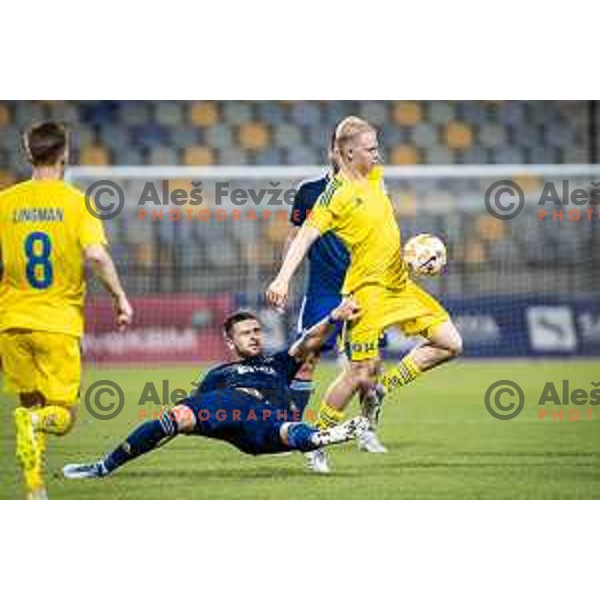 in action during UEFA Europa League qualifier football match between Maribor and HJK Helsinski in Ljudski vrt, Maribor, Slovenia on August 4, 2022. Photo: Jure Banfi