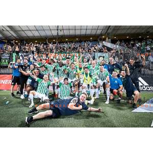 Players of Olimpija celebrating during Prva liga Telemach football match between Maribor and Olimpija in Ljudski vrt, Maribor, Slovenia on August 7, 2022. Photo: Jure Banfi