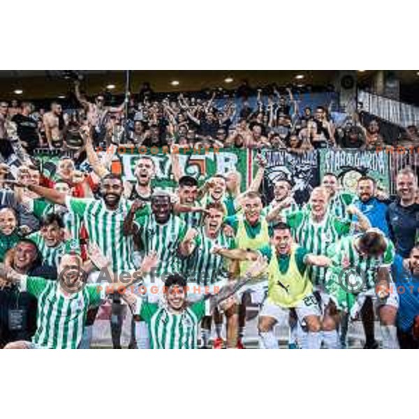 Players of Olimpija celebrating during Prva liga Telemach football match between Maribor and Olimpija in Ljudski vrt, Maribor, Slovenia on August 7, 2022. Photo: Jure Banfi