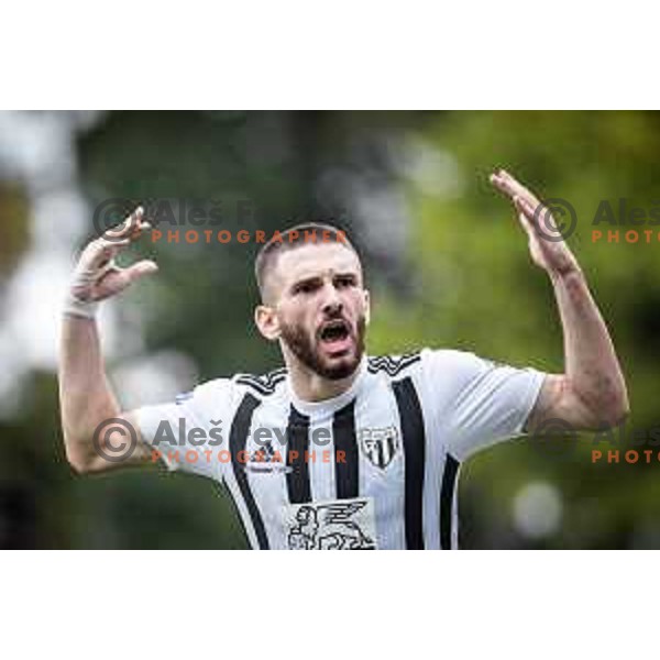 Dardan Shabanhaxhaj celebrating during Prva liga Telemach football match between Mura and Tabor in Fazanerija, Murska Sobota, Slovenia on August 13, 2022. Photo: Jure Banfi