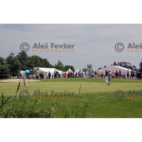 Matjaz Gojcic putts during final day of Dobro Jutro Slovenia Open golf tournament, Alps Tour, golf course Ptuj, Slovenia 28.6.2008. Photo by Ales Fevzer 
