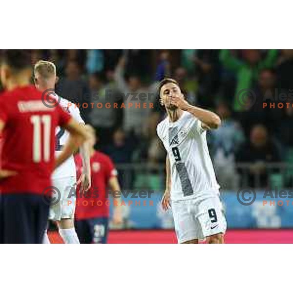 Andraz Sporar in action during the UEFA Nations League match between Slovenia and Norway in Stozice, Ljubljana, Slovenia on September 24, 2022