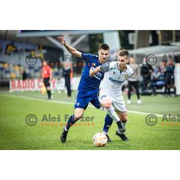 Gregor Sikosek vs Nikola Krajinovic in action during Prva liga Telemach football match between Maribor and Koper in Ljudski vrt, Maribor, Slovenia on October 8, 2022. Photo: Jure Banfi