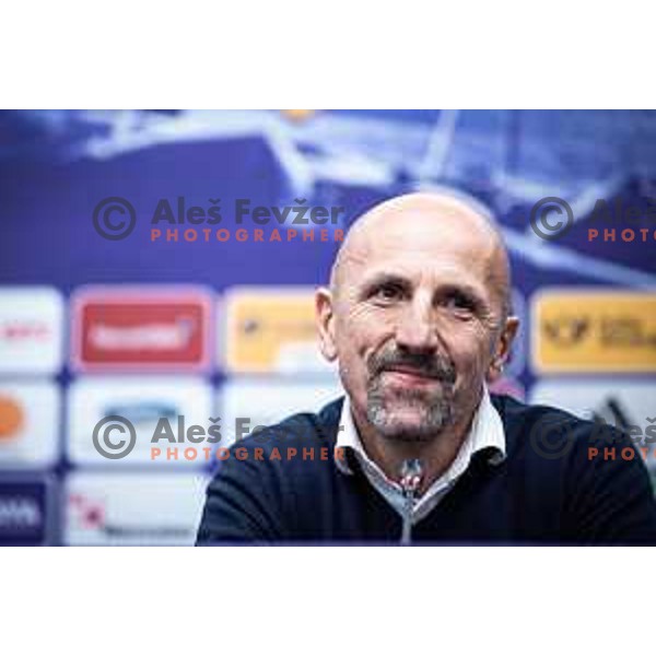 Damir Krznar, head coach of Maribor at the press conference during Prva liga Telemach football match between Maribor and Koper in Ljudski vrt, Maribor, Slovenia on October 8, 2022. Photo: Jure Banfi