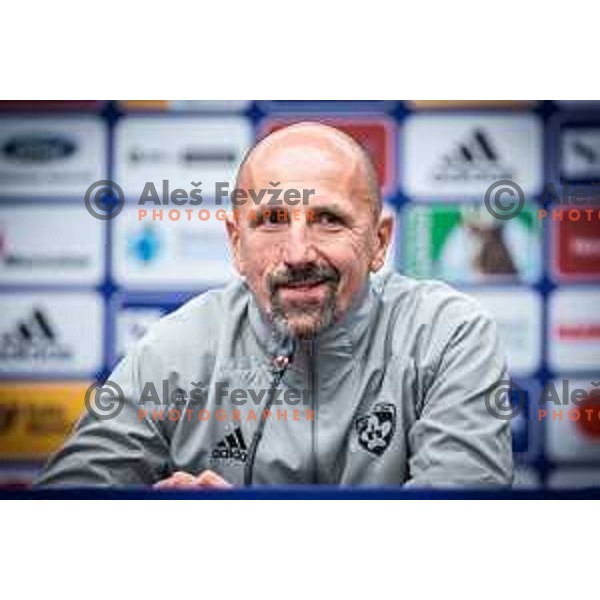 Damir Krznar, head coach of Maribor at the press conference during Prva liga Telemach football match between Maribor and Mura in Ljudski vrt, Maribor, Slovenia on November 6, 2022. Photo: Jure Banfi