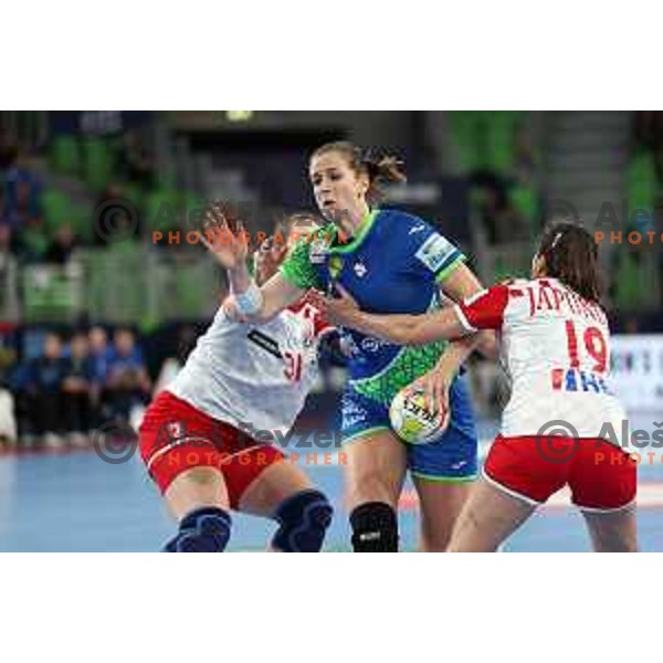 Ana Gros in action during the handball match between Slovenia and Croatia at Women\'s EHF Euro 2022 in Ljubljana, Slovenia on November 10, 2022