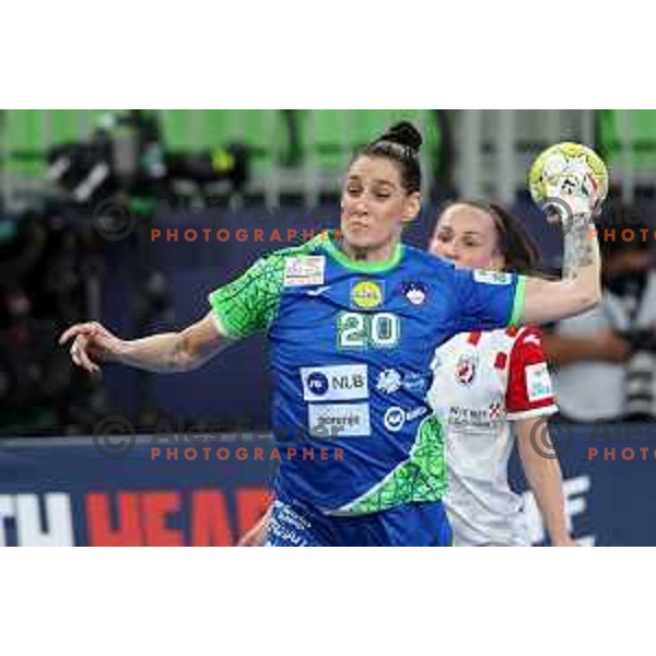 Alja Varagic in action during the handball match between Slovenia and Croatia at Women\'s EHF Euro 2022 in Ljubljana, Slovenia on November 10, 2022