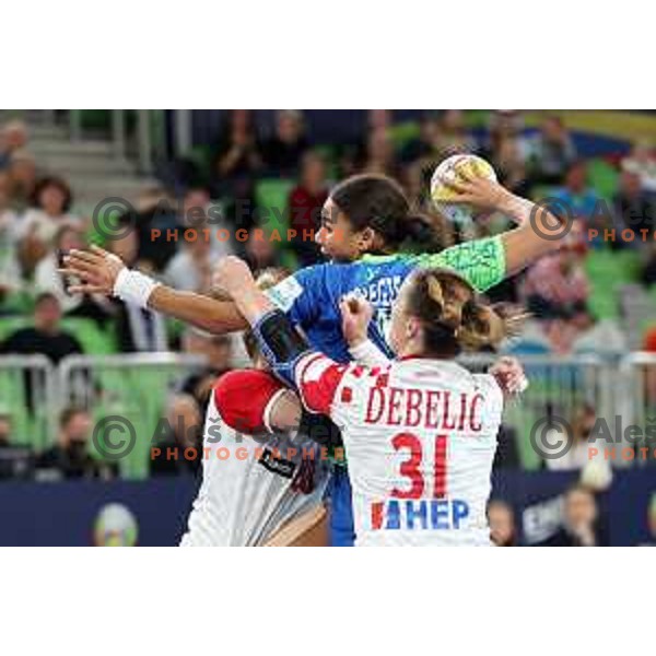 Elizabeth Omoregie in action during the handball match between Slovenia and Croatia at Women\'s EHF Euro 2022 in Ljubljana, Slovenia on November 10, 2022 