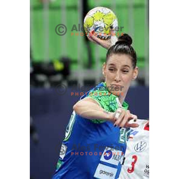 Alja Varagic in action during the handball match between Slovenia and Croatia at Women\'s EHF Euro 2022 in Ljubljana, Slovenia on November 10, 2022