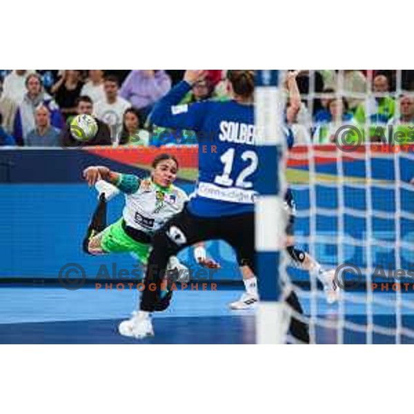 Elizabeth Omoregie in action during the handball match between Slovenia and Norway at Women\'s EHF Euro 2022 in Ljubljana, Slovenia on November 14, 2022