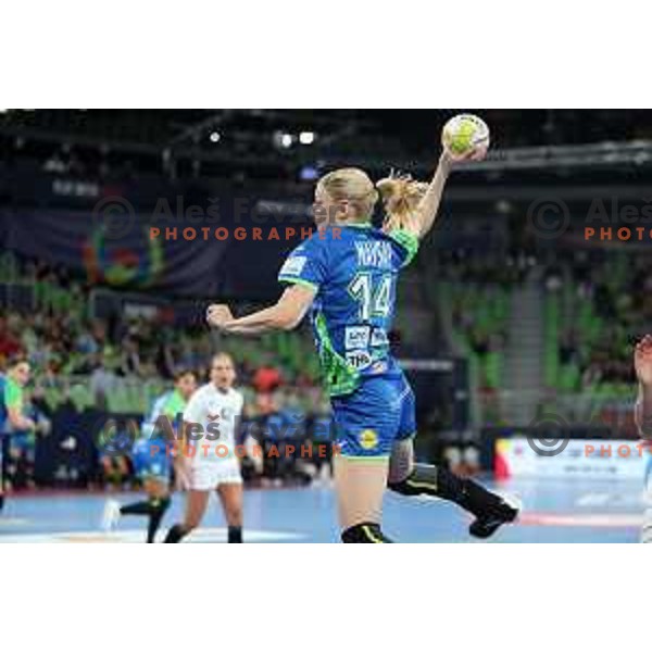 Tamara Mavsar in action during the handball match between Slovenia and Hungary at Women\'s EHF Euro 2022 in Ljubljana, Slovenia on November 16, 2022