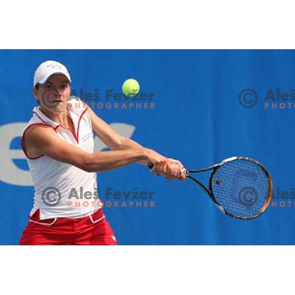 Nika Ozegovic (CRO) playing in second round in qualification for WTA Banka Koper Slovenia Open tennis tournament in Portoroz (Slovenia) 20.7.2008. Photo Ales Fevzer 