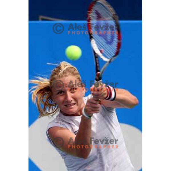 Tina Obrez (SLO) playing in second round in qualification for WTA Banka Koper Slovenia Open tennis tournament in Portoroz (Slovenia) 20.7.2008. Photo Ales Fevzer 