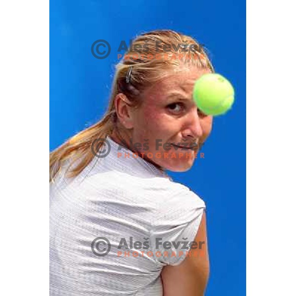 Tina Obrez (SLO) playing in second round in qualification for WTA Banka Koper Slovenia Open tennis tournament in Portoroz (Slovenia) 20.7.2008. Photo Ales Fevzer 