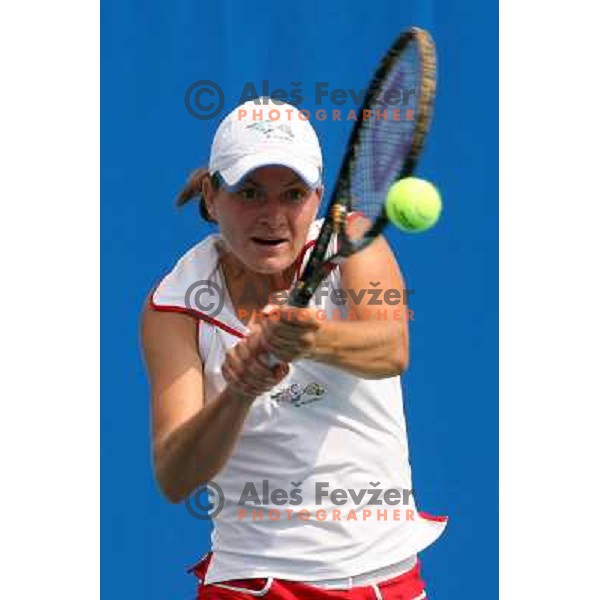 Nika Ozegovic (CRO) playing in second round in qualification for WTA Banka Koper Slovenia Open tennis tournament in Portoroz (Slovenia) 20.7.2008. Photo Ales Fevzer 