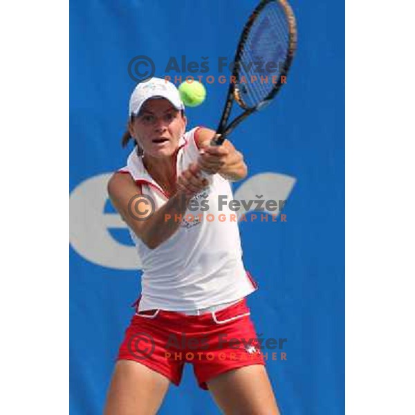 Nika Ozegovic (CRO) playing in second round in qualification for WTA Banka Koper Slovenia Open tennis tournament in Portoroz (Slovenia) 20.7.2008. Photo Ales Fevzer 