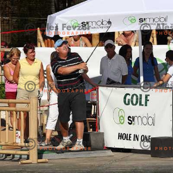 Hole in one water tournament, Alaya Bar, Portoroz, Slovenia 19.7.2008. Photo by Ales Fevzer 