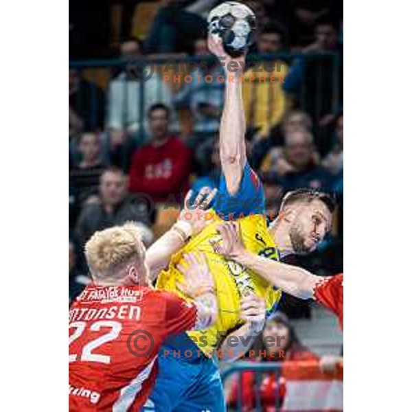 Aleks Vlah in action during EHF Champions League handball match between Celje PL and Aalborg in Dvorana Zlatorog, Celje, Slovenia on March 1, 2023. Photo: Jure Banfi