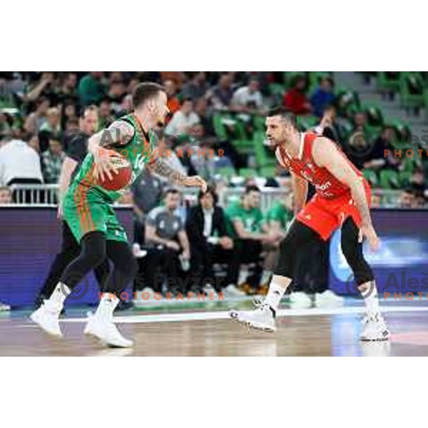 Josh Adams of Cedevita Olimpija and Branko Lazic of Crvena Zvezda mts during ABA League 2022-2023 match between Cedevita Olimpija and Crvena Zvezda mts (SRB) in Ljubljana, Slovenia on April 24, 2023. Foto: Filip Barbalic