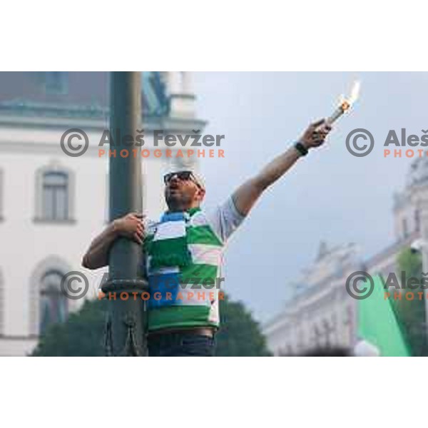 Fans during championship celebration of Olimpija in Kongresni trg, Ljubljana, Slovenia on May 20, 2023. Foto: Filip Barbalic