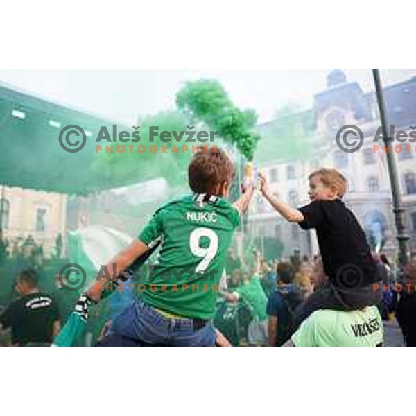 Fans during championship celebration of Olimpija in Kongresni trg, Ljubljana, Slovenia on May 20, 2023. Foto: Filip Barbalic