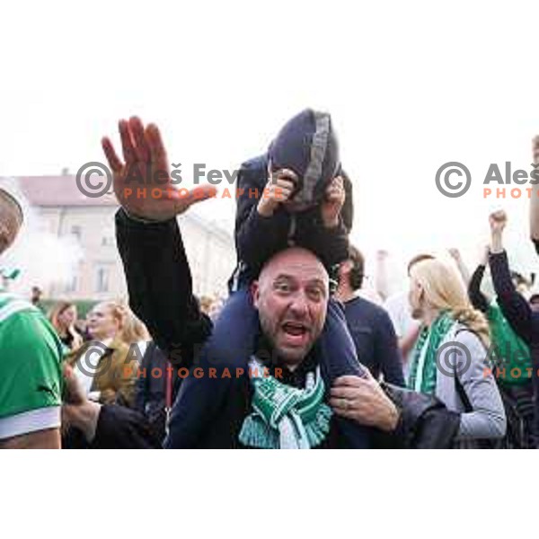 Fans during championship celebration of Olimpija in Kongresni trg, Ljubljana, Slovenia on May 20, 2023. Foto: Filip Barbalic