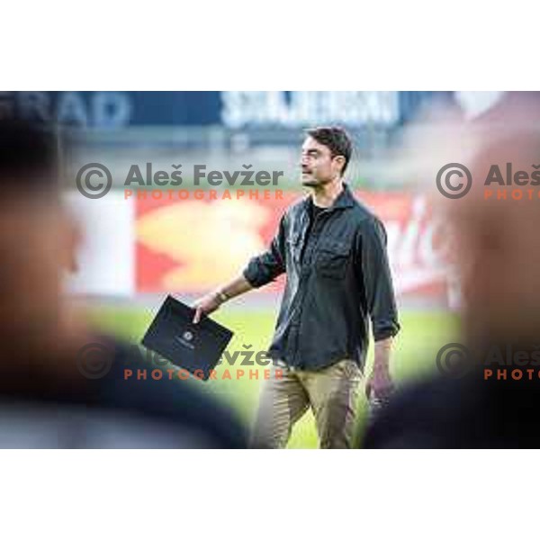 Albert Riera, head coach of Celje during Prva liga Telemach football match between Celje and Bravo in Stadion z’Dezele, Celje, Slovenia on October 7, 2023. Photo: Jure Banfi