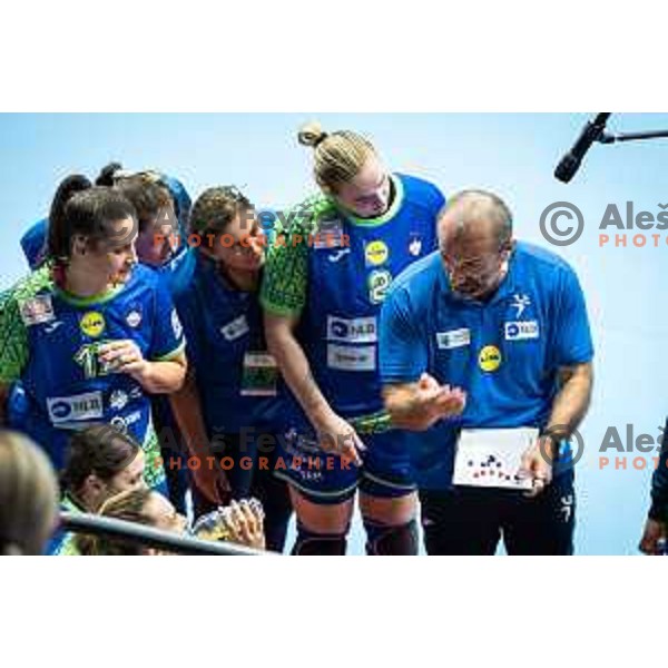 Dragan Adzic, head coach of Slovenia during Women’s Euro 2024 qualifications handball match between Slovenia and Latvia in Dvorana Golovec, Celje, Slovenia on October 11, 2023. Photo: Jure Banfi