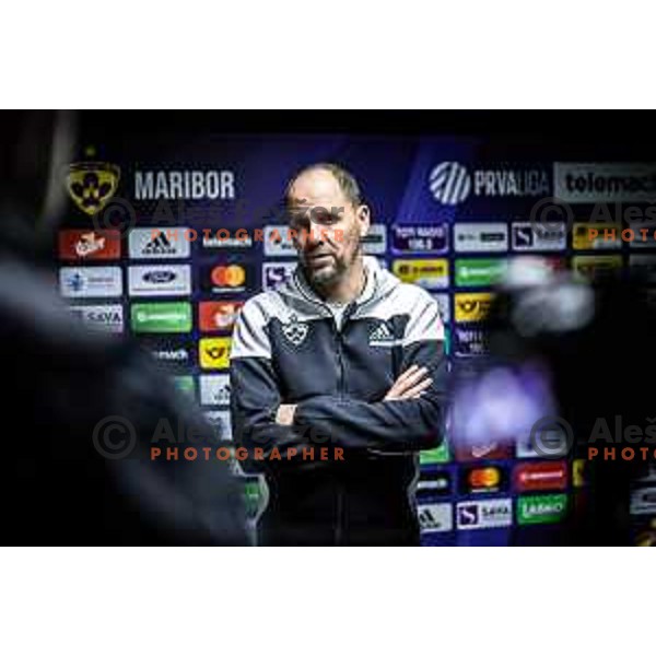 Ante Simundza, head coach of Maribor at the press conference after first half of Prva liga Telemach 2023/2024 season in Ljudski vrt, Maribor, Slovenia on December 15, 2023. Photo: Jure Banfi
