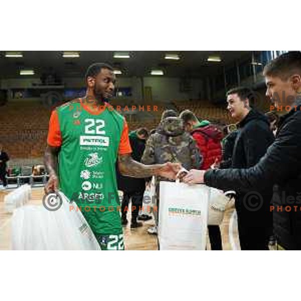 Shawn Jones in action during ABA League 2023-2024 regular season basketball match between Cedevita Olimpija and Krka in Ljubljana, Slovenia on December 16, 2023. Foto: Filip Barbalic