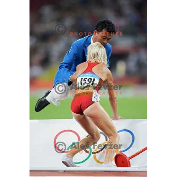 Injured runner from Spain at Olympic games in Beijing, China 17.8.2008 