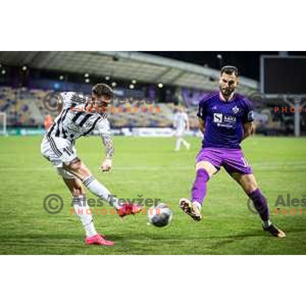Ivan Saric vs Maks Barisic in action during Prva liga Telemach football match between Maribor and Mura in Ljudski vrt, Maribor, Slovenia on April 9, 2024. Photo: Jure Banfi