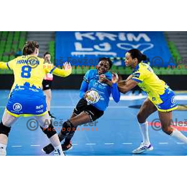 Zaadi Deuna, Grace of Krim Mercator vs Pineau Allison Marie of Metz in action during EHF Women’s Champion League 2024/25 match between Krim Mercator and Metz Handball in Arena Stozice, Slovenia, 10th November 2024. Photo: Grega Valancic / alesfevzer.com