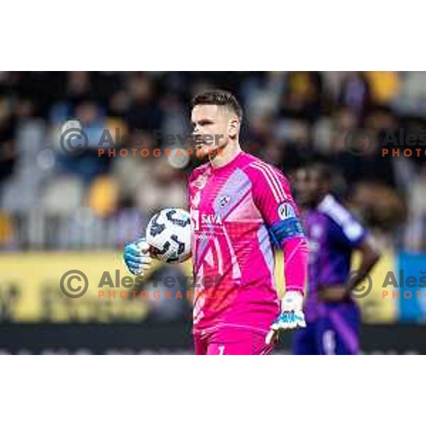 Azbe Jug in action during Slovenian Cup 2024/25 quarter-finals football match between Maribor and Celje in Ljudski vrt, Maribor, Slovenia on April 2, 2025. Photo: Jure Banfi