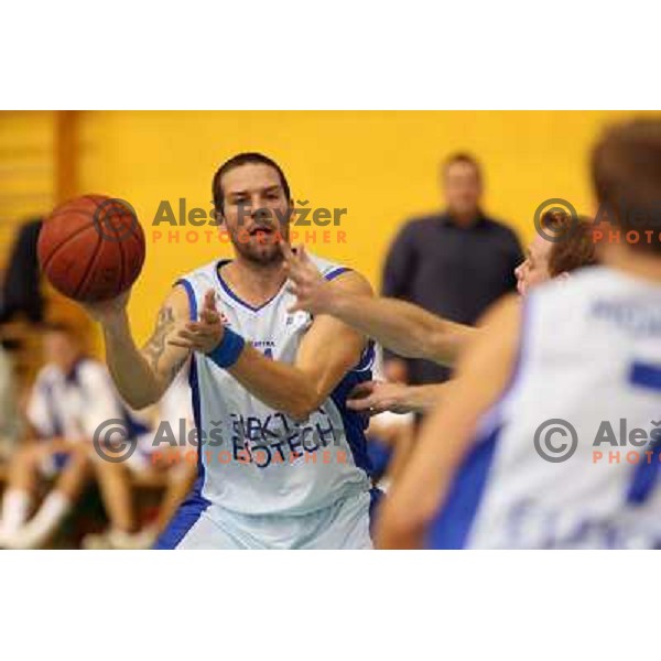 Novak at basketball match Elektra- Nova Gorica in UPC league, played in Sostanj 4.10.2008. 