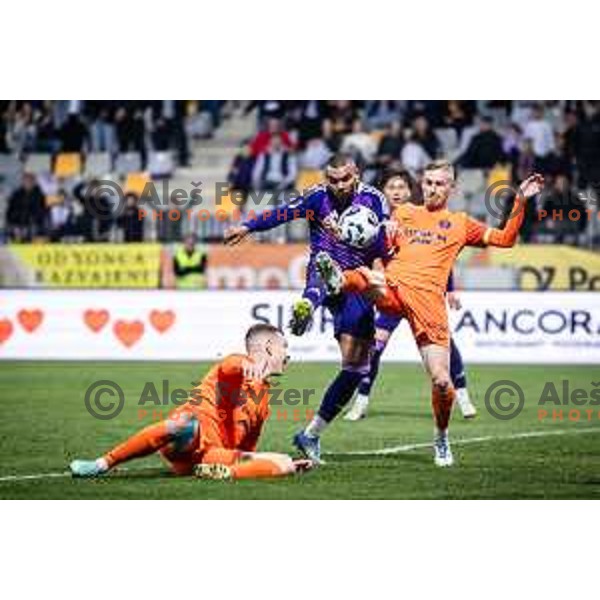 Hilal Soudani vs Zan Karnicnik in action during Prva liga Telemach football match between Maribor and Celje in Ljudski vrt, Maribor, Slovenia on May 7, 2025. Photo: Jure Banfi