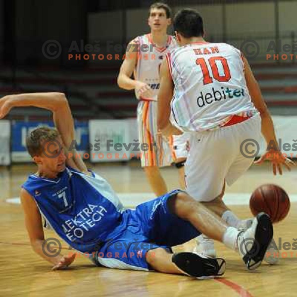 Horvat and Han at basketball match Geoplin Slovan - Elektra , played at Kodeljevo , Ljubljana , 11.10.2008 