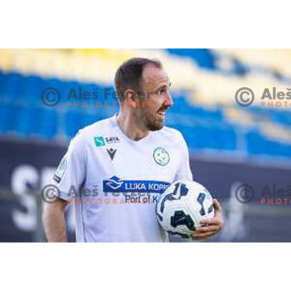 Denis Popovic in action during Prva liga Telemach football match between Celje and Koper in Stadion z’dezele, Celje, Slovenia on May 10, 2025. Photo: Jure Banfi