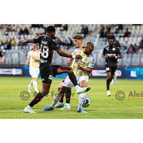 El Arabi Hilal Soudani of NK Maribor in action during Prva liga Telemach 2024/2025 football match between Koper and Maribor in Koper, Slovenia on May 18, 2025 Photo: Grega Valancic