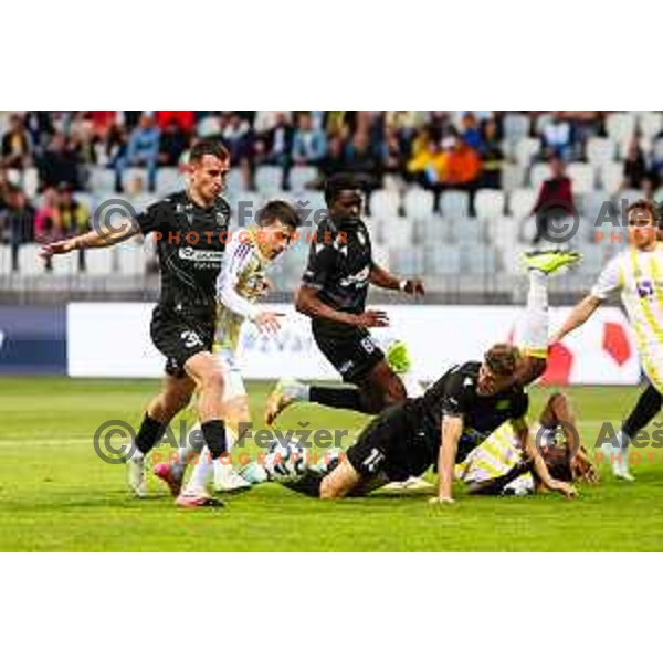 Di Mateo Lovric of FC Koper and Ziga Repas of NK Mariborin action during Prva liga Telemach 2024/2025 football match between Koper and Maribor in Koper, Slovenia on May 18, 2025 Photo: Grega Valancic